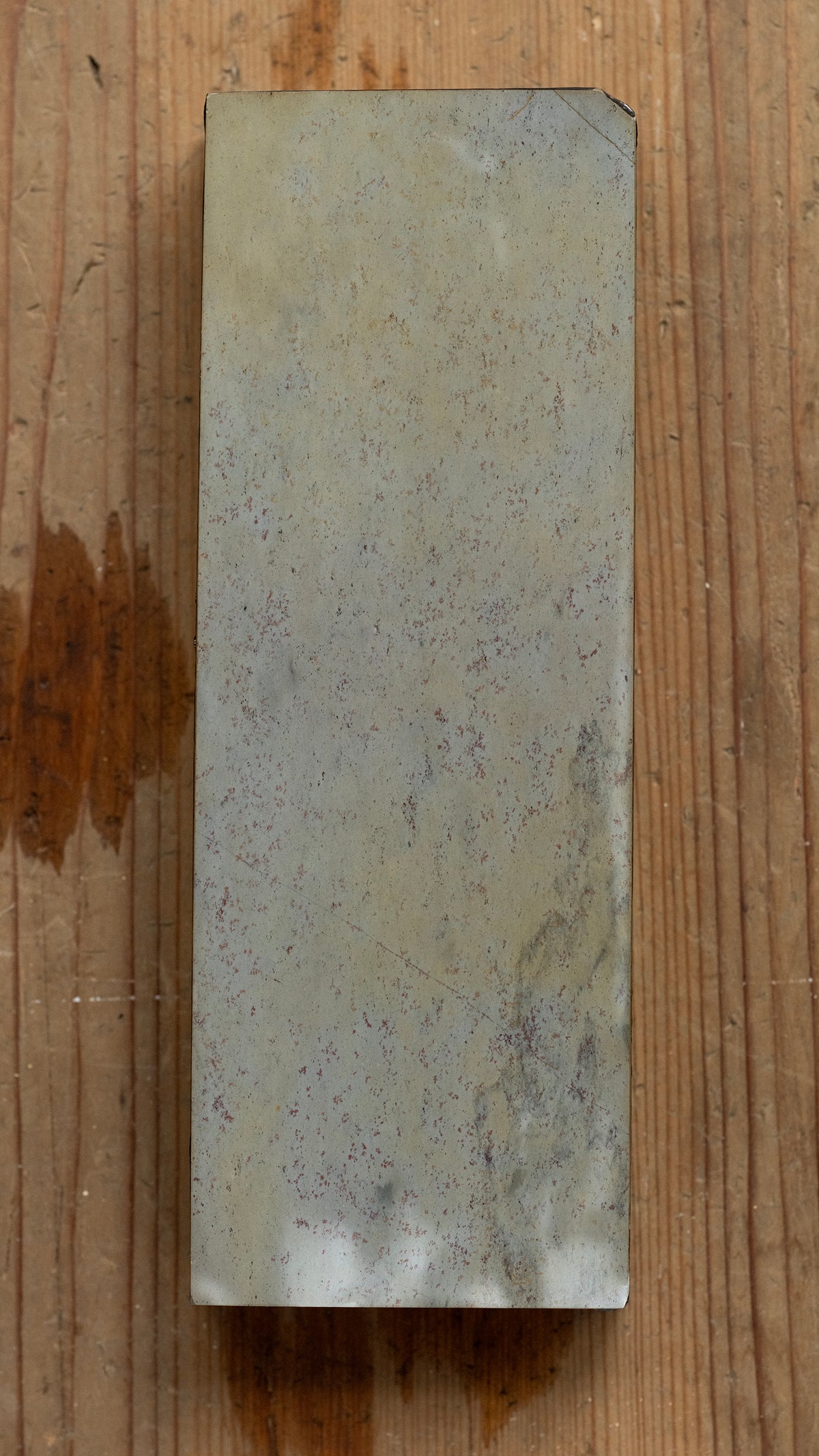 Uchikumori Suita Japanese Natural Finishing Stone - 1218g