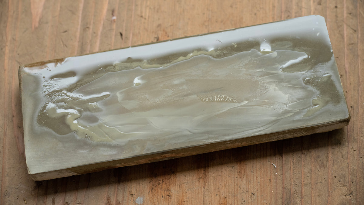Tomae Japanese Natural Finishing Stone - 694g