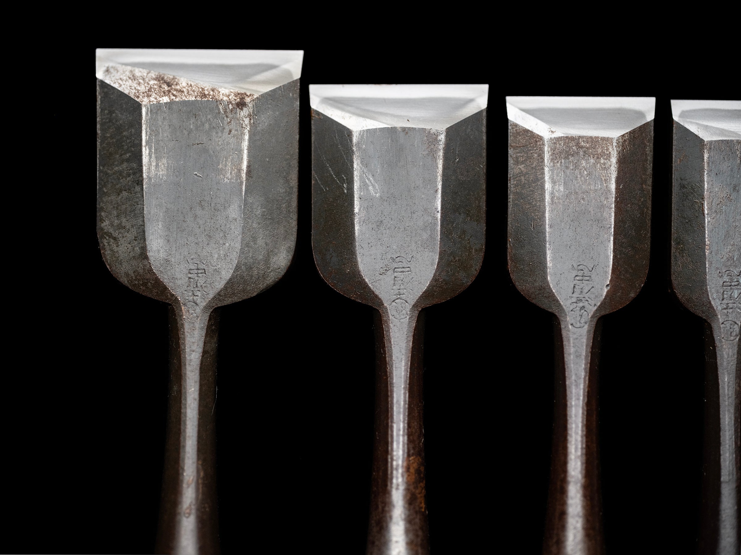 Oire-Nomi Japanese Hand Made Bench Chisel Set By Kiyotada Ⅱ  - Classic Tokyo Style