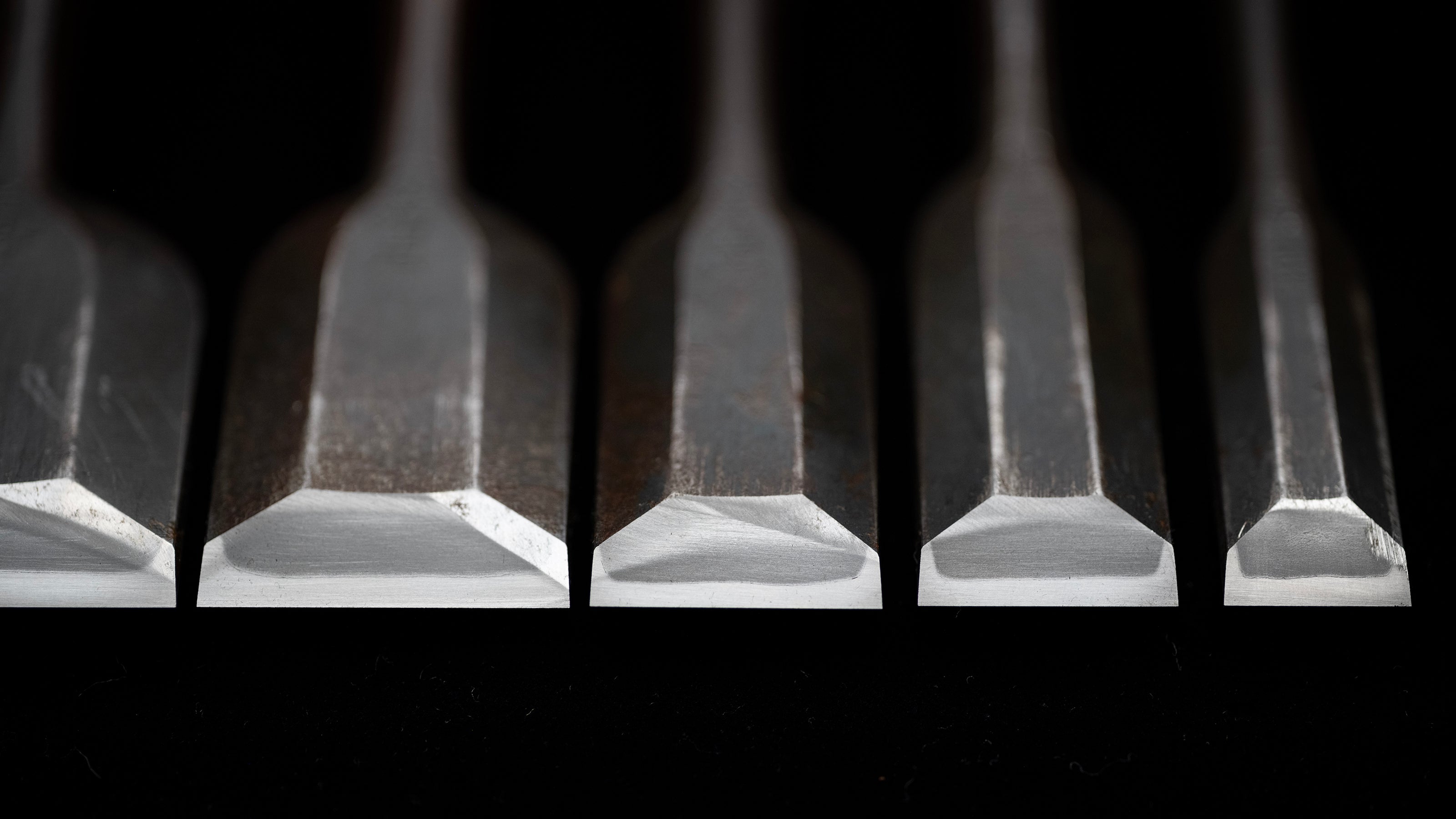 Oire-Nomi Japanese Hand Made Bench Chisel Set By Kiyotada Ⅱ  - Classic Tokyo Style