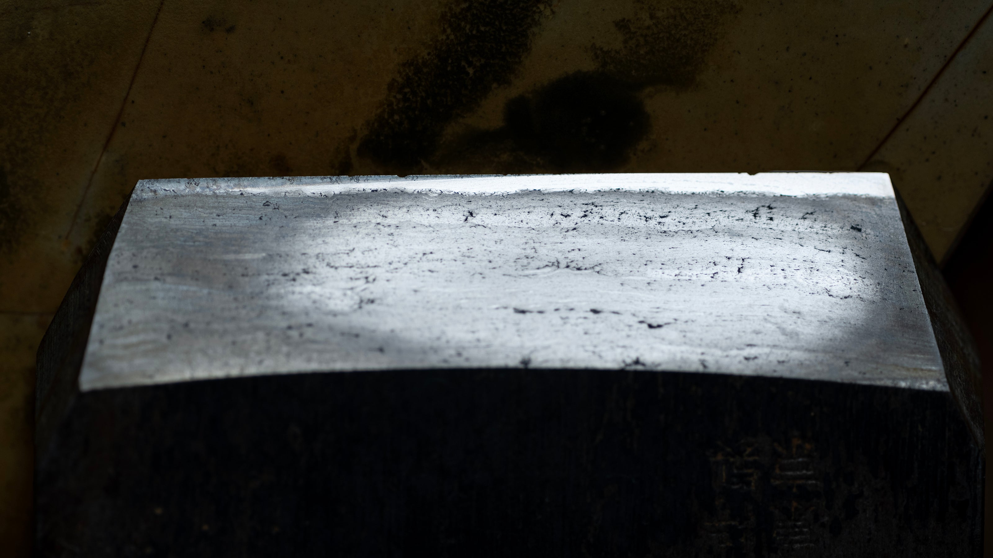 Shohonyama Suita Japanese Natural Finishing Stone - 875g