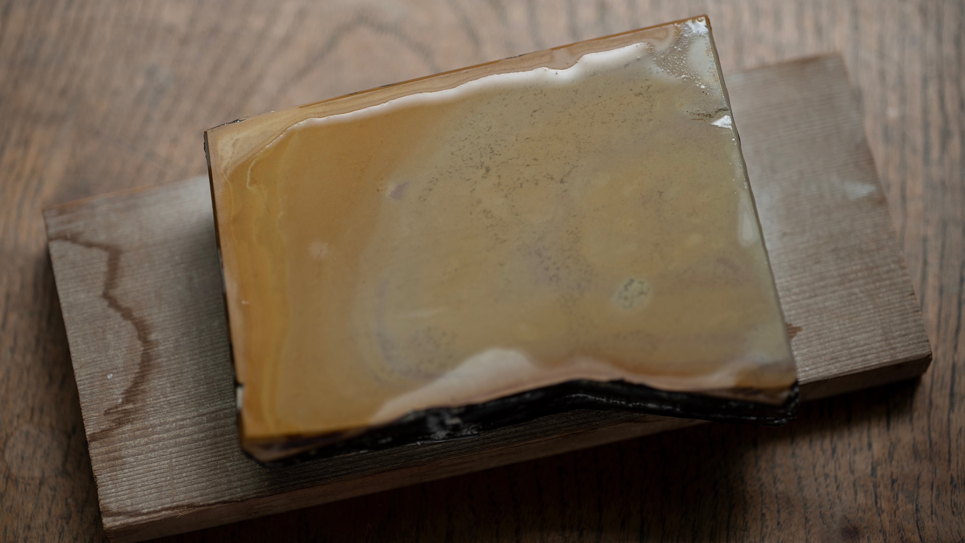 Suita Japanese Natural Finishing Stone - 605g