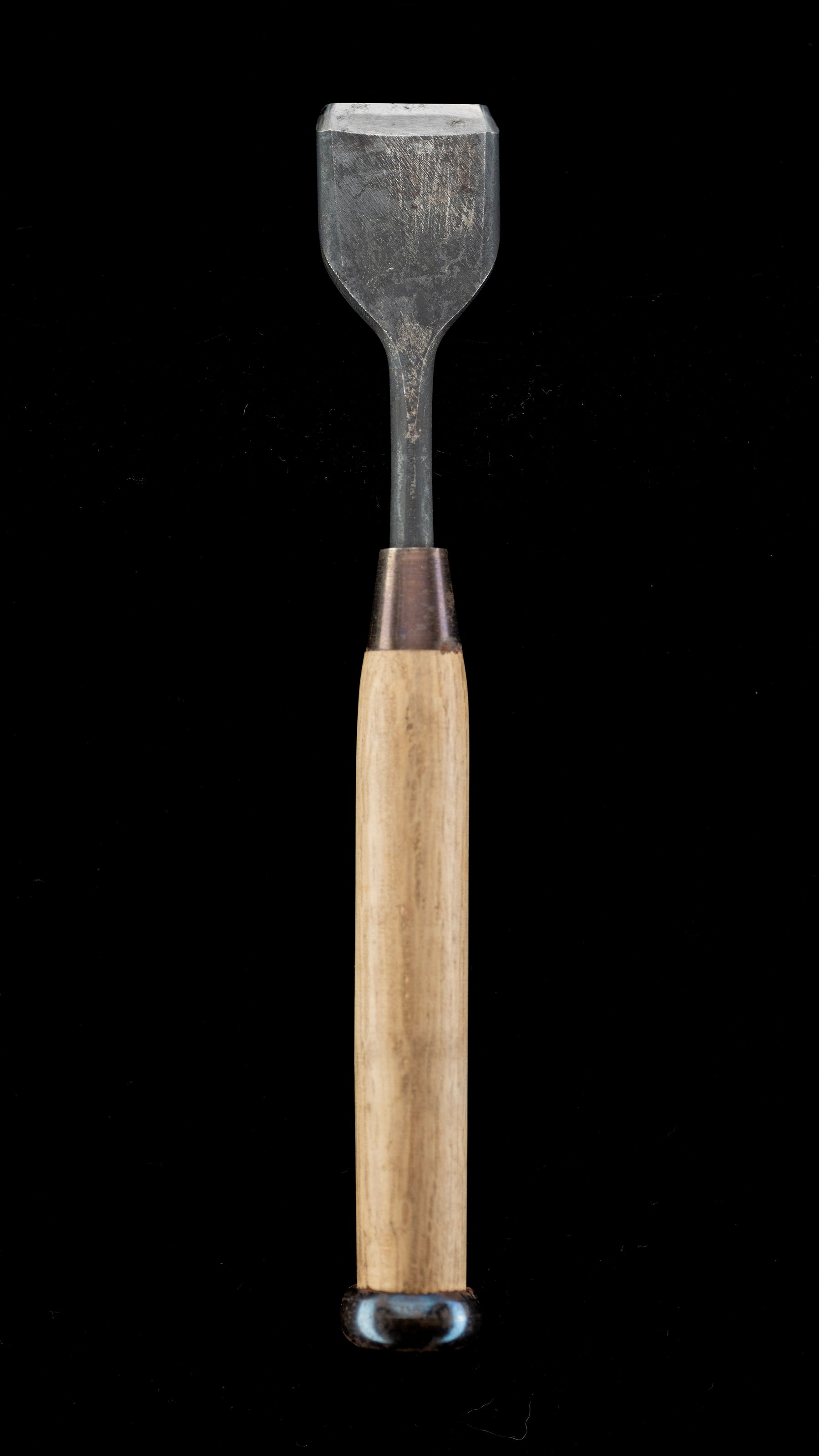 Hako-nomi Japanese Carving Chisel By Second Generation Konobu - 30mm