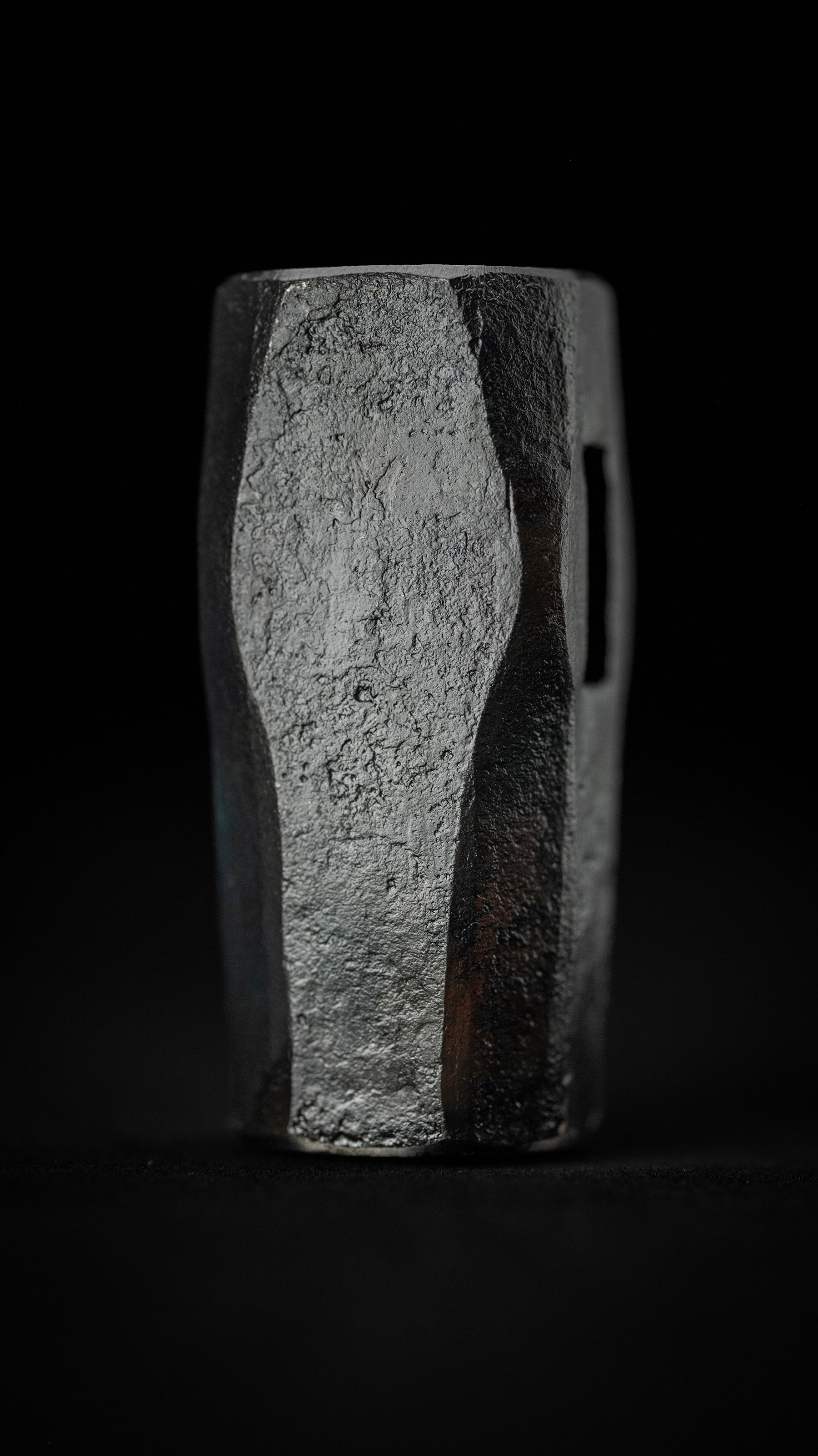 Hizukuri-Tsuchi Japanese Hand Made Blacksmith Hammer by Toroku - 435g