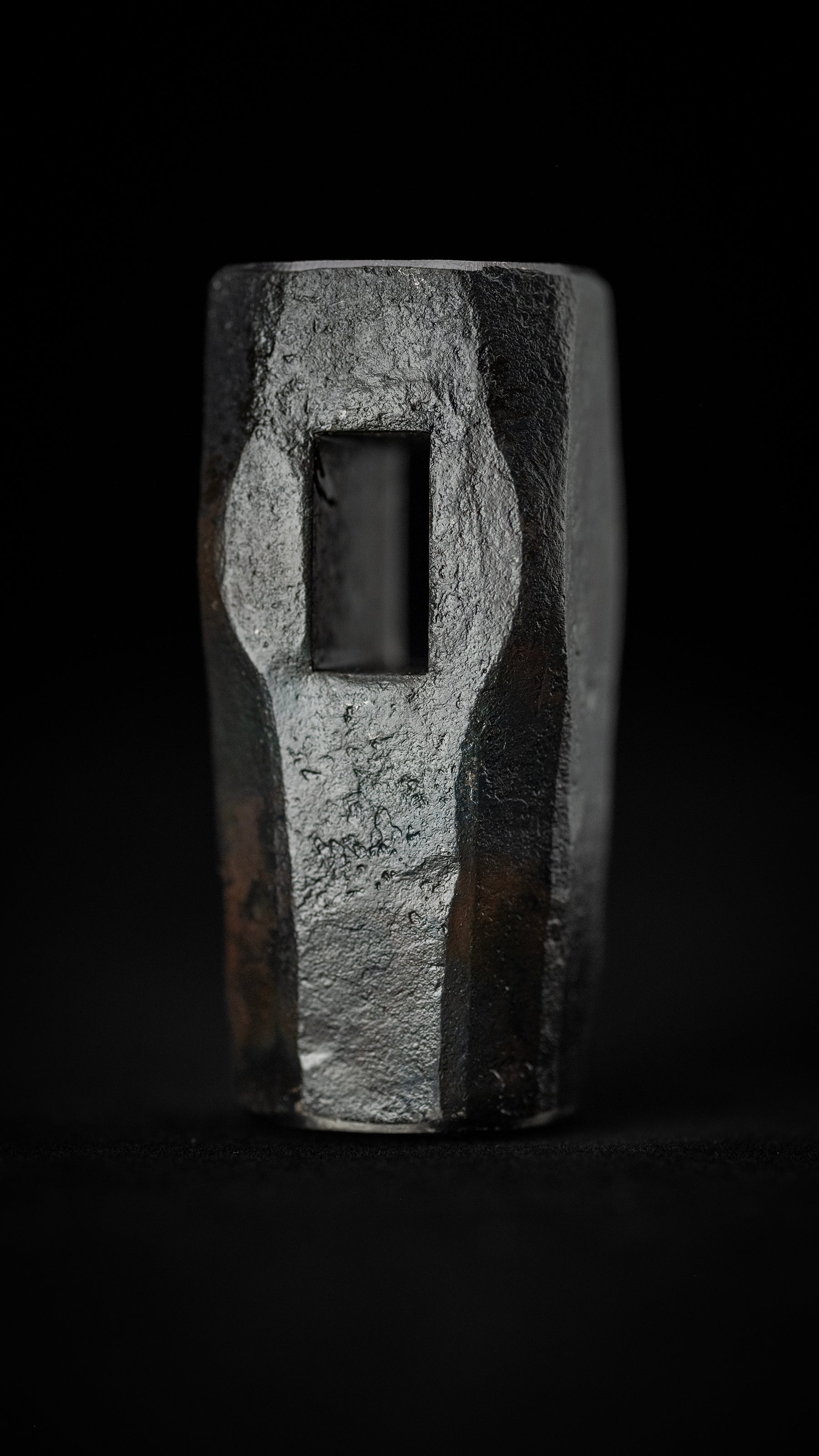 Hizukuri-Tsuchi Japanese Hand Made Blacksmith Hammer by Toroku - 435g