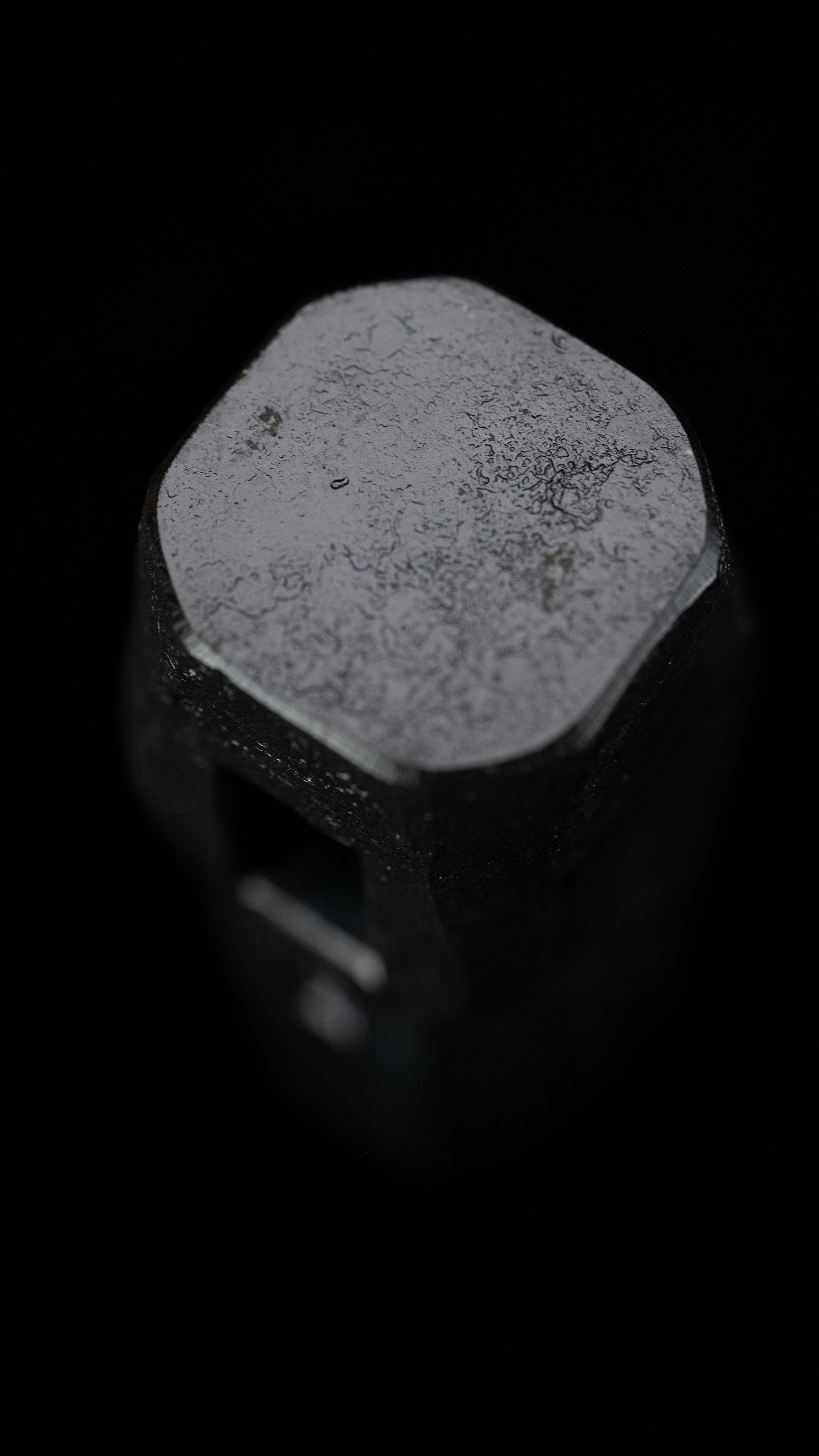 Hizukuri-Tsuchi Japanese Hand Made Blacksmith Hammer by Toroku - 435g