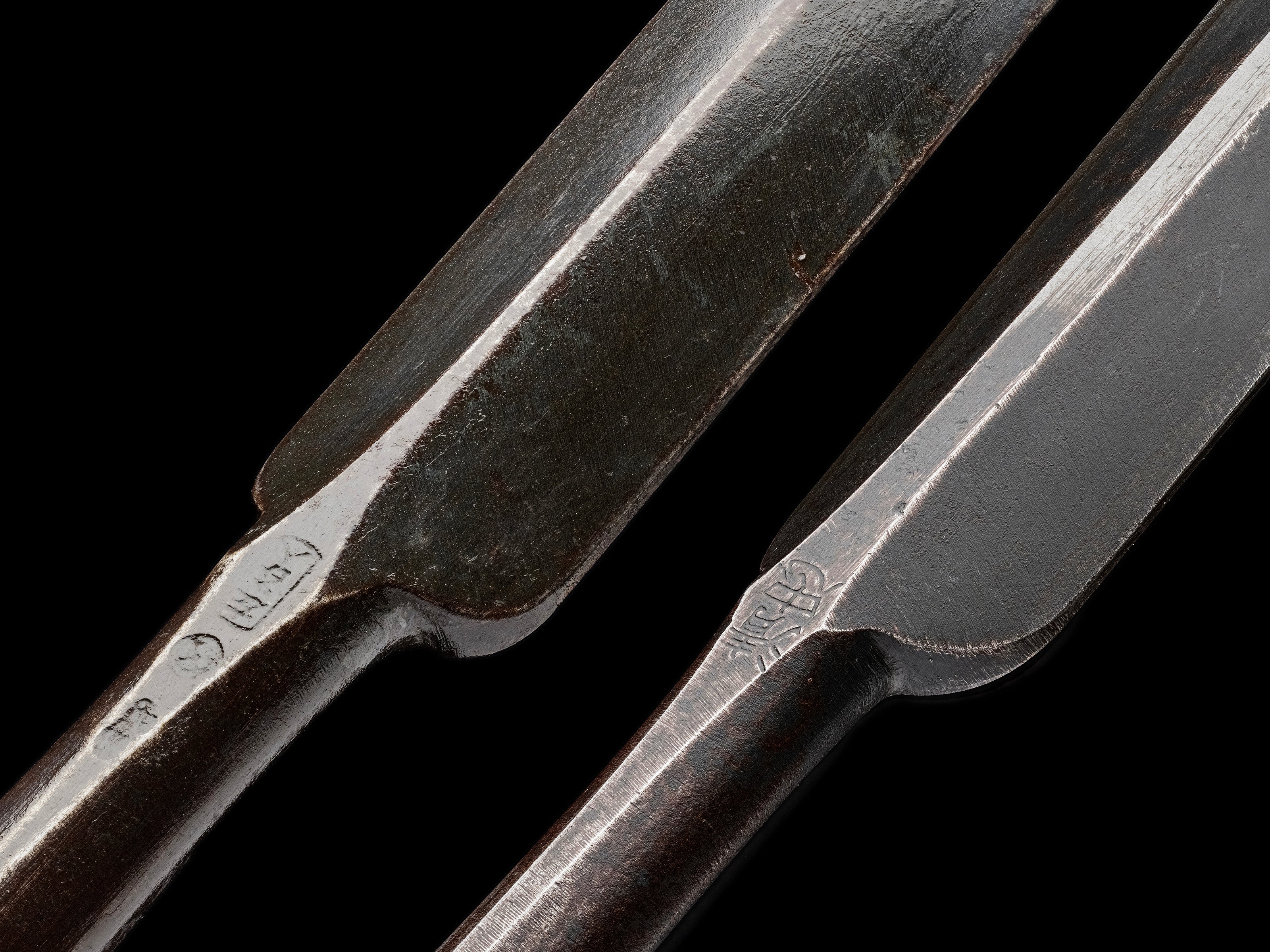 Shinogi-Chu-Tataki-Nomi Japanese Hand Made Dovetail Timber Chisel By Hidarimeijin - 24mm