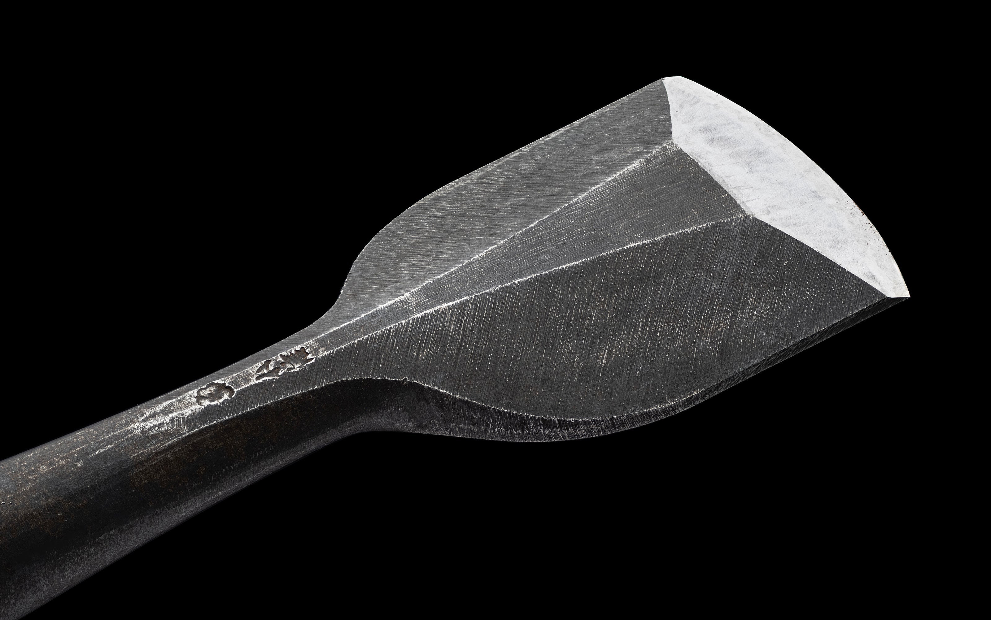 Hiramaru-nomi Japanese Flat Round Carving Chisel By Second Generation Konobu - 36mm